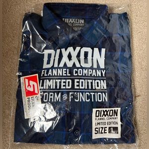 Dixxon limited edition Snap-on flannel. Blue plaid, size large